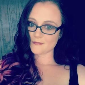 Meet your Posher, Makiala